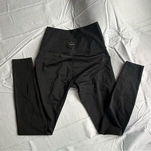 Beyond Yoga Charcoal Leggings